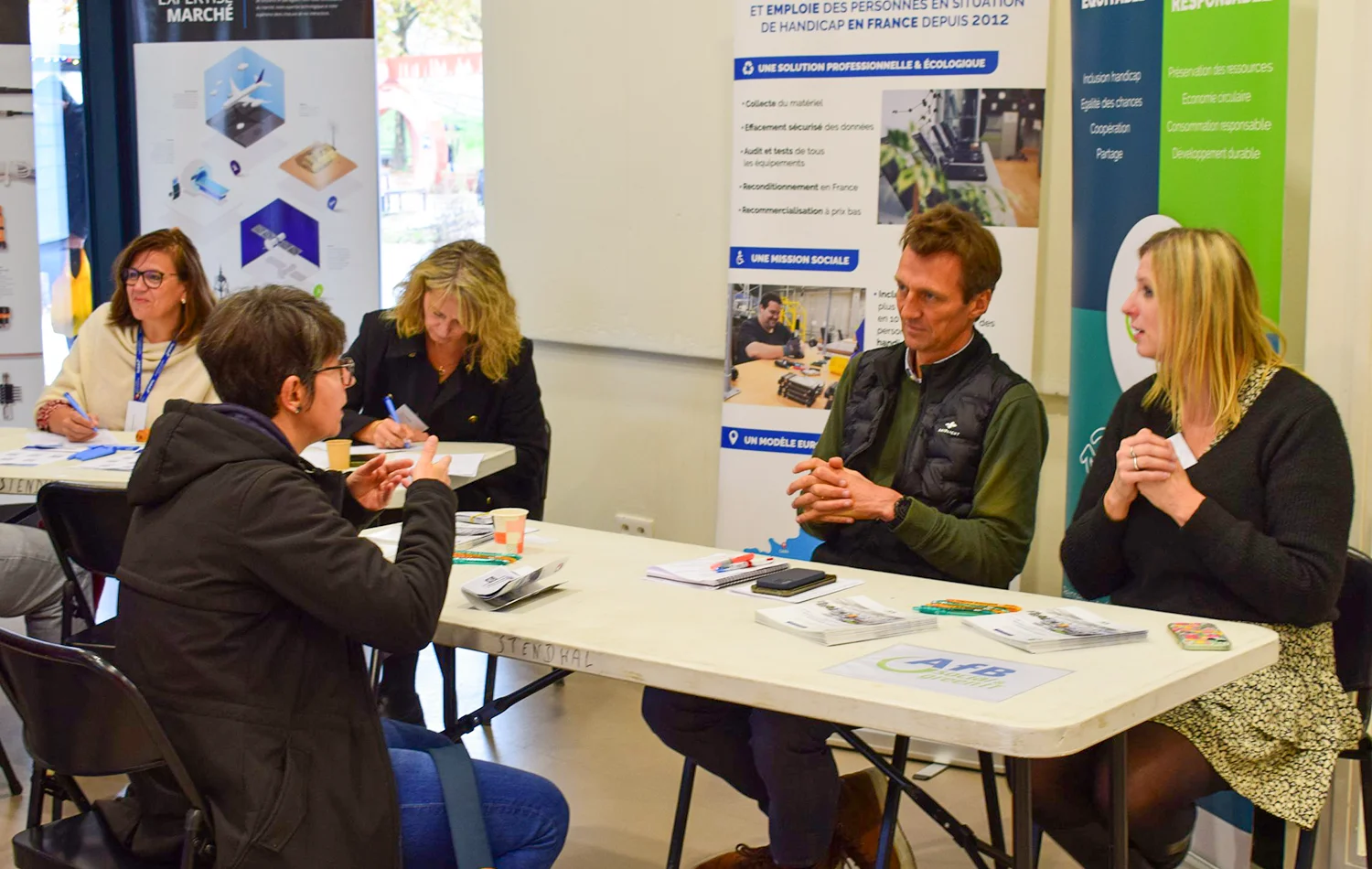 Visuel Actu Evénement – HEJ 2024 – Stands partenaires 8 Journée HEJ - Handicap Emploi Jeunes 2024 - stand AFB