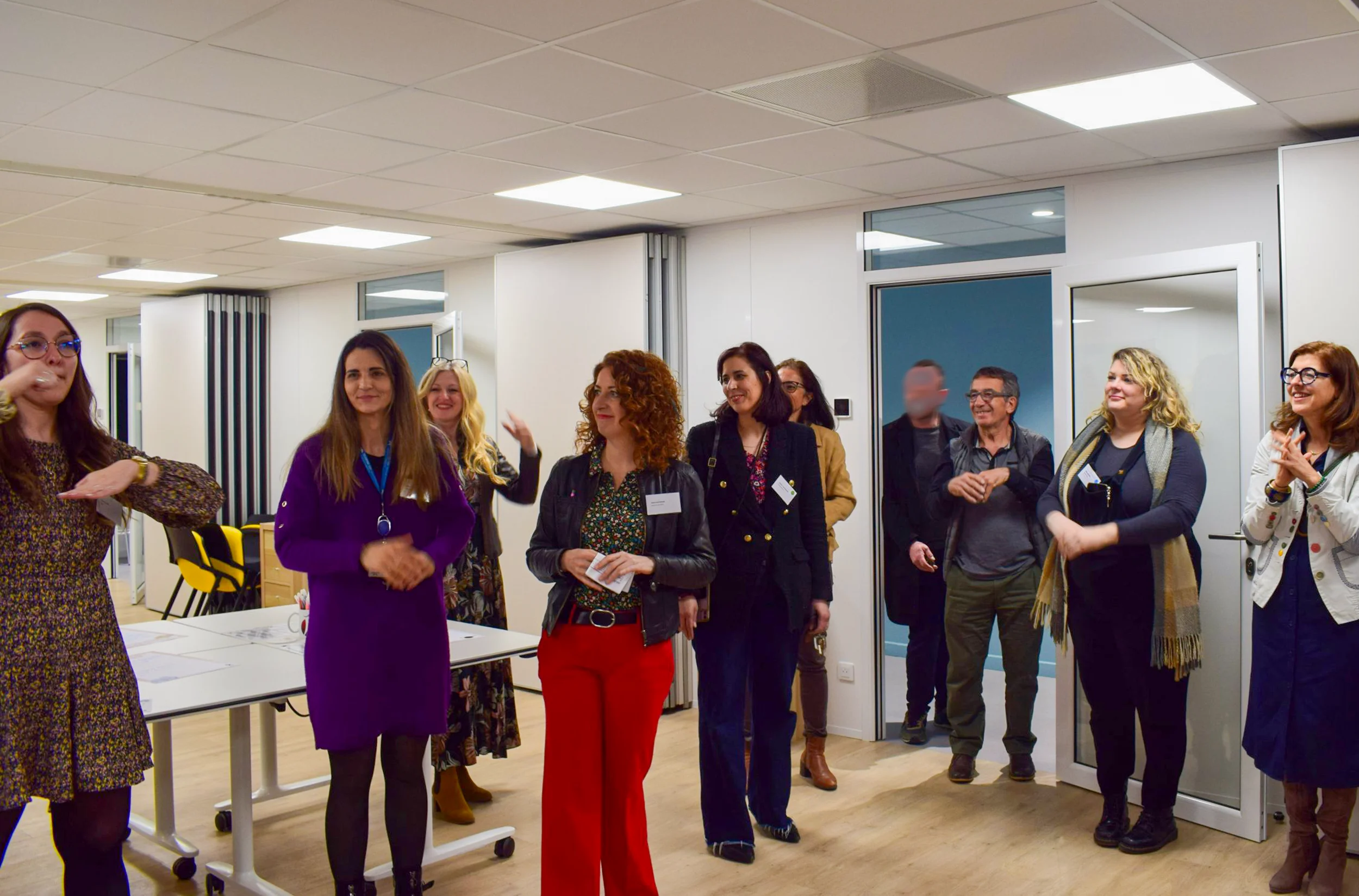 Visuel Actu Evénement – Soirée adhérents 2025 – Vignette article Soirée des adhérents du GETH, le 27 mars 2025, démonstration de langue des signes