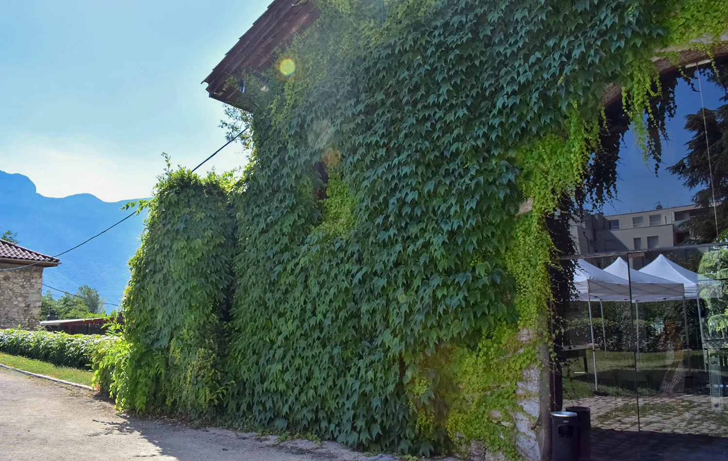 Visuel Actu Evénement - Assemblée gééerale 2022 - 3 Façade de l'ancien relais de poste à Saint-Egrève
