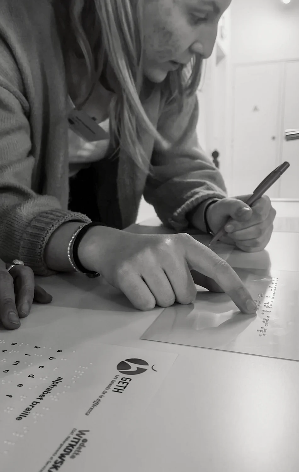 Soirée des adhérents du GETH 2024 - atelier lecture d'un texte en braille