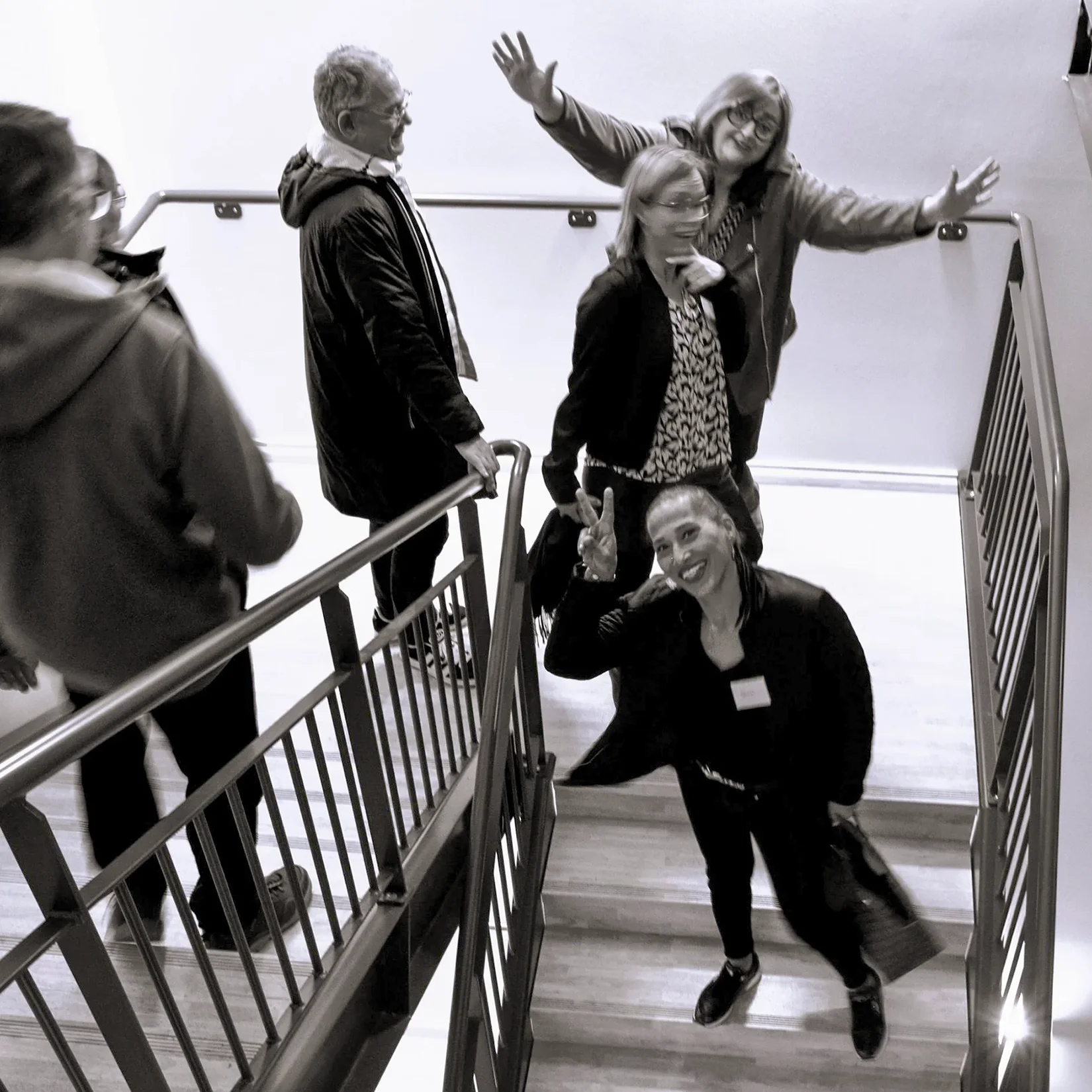 Soirée salariés 2025 - Portrait de groupe escalier Soirée des salariés du GETH, le 24 janvier 2025, dans l'escalier